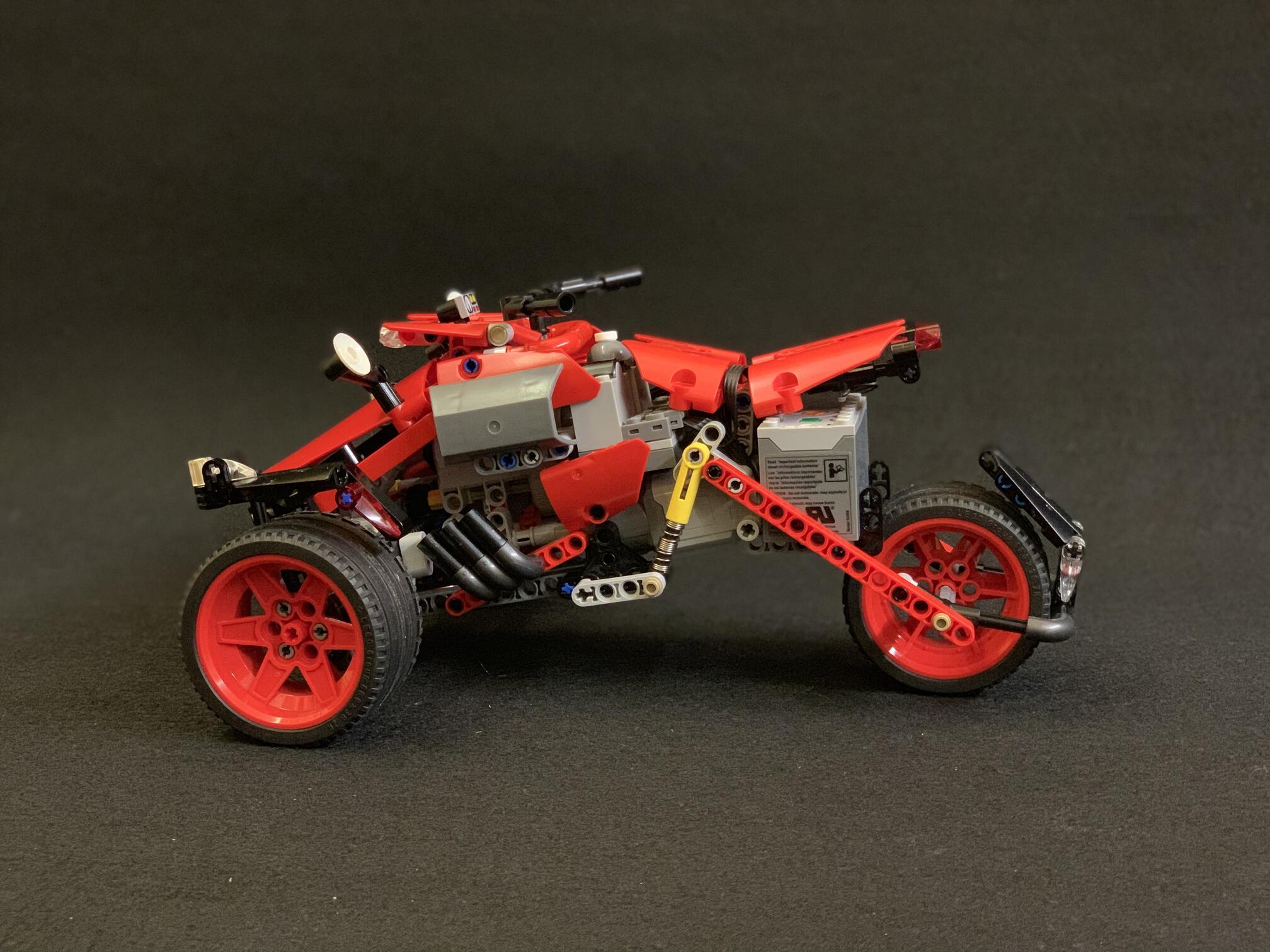 3C1892B3-1533-4031-8530-E445D8B0F7AE